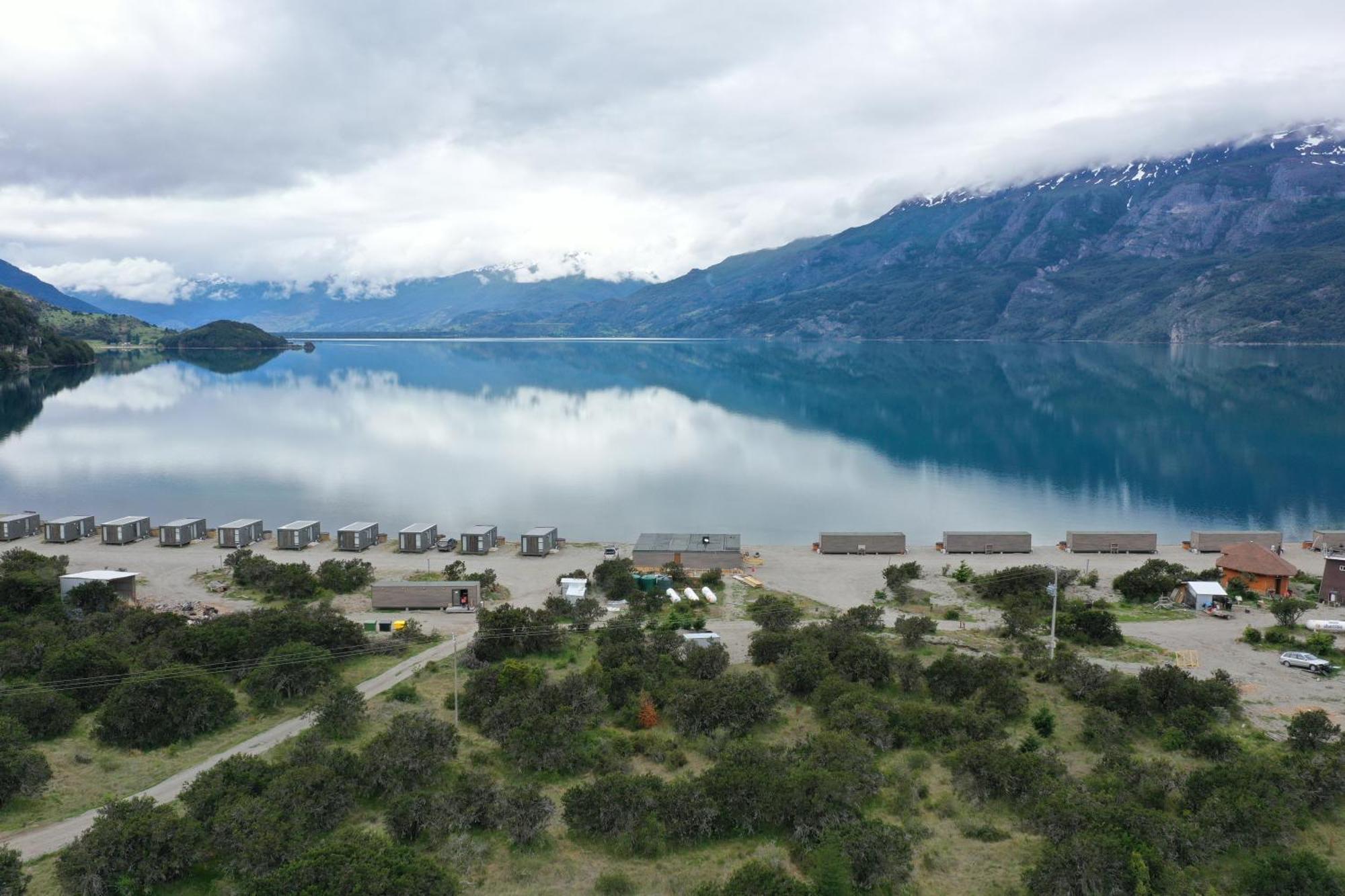 Chelenko Lodge Puerto Tranquilo Exterior photo